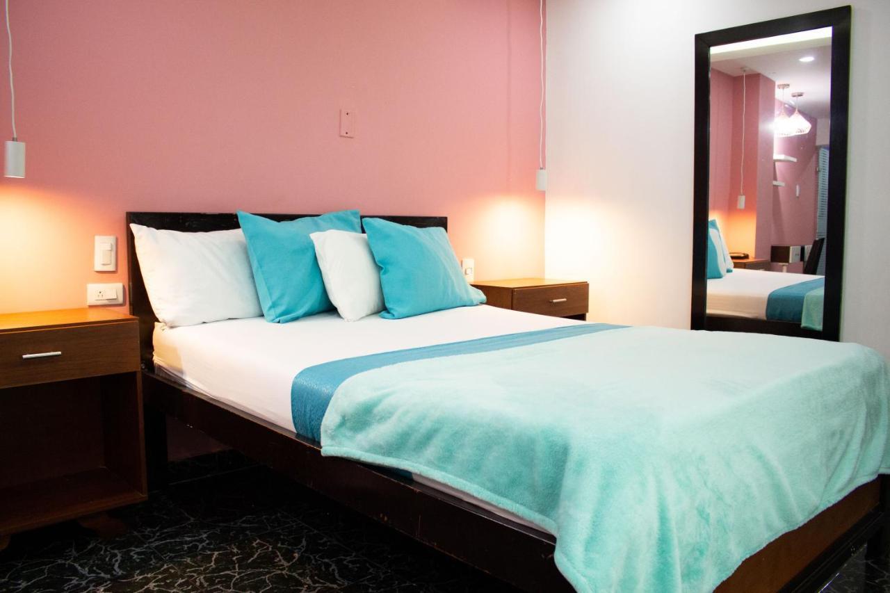 Hotel Brisas De Calima 外观 照片